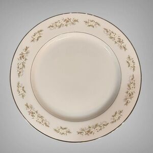 VINTAGE INTERNATIONAL SILVER CO PLATE